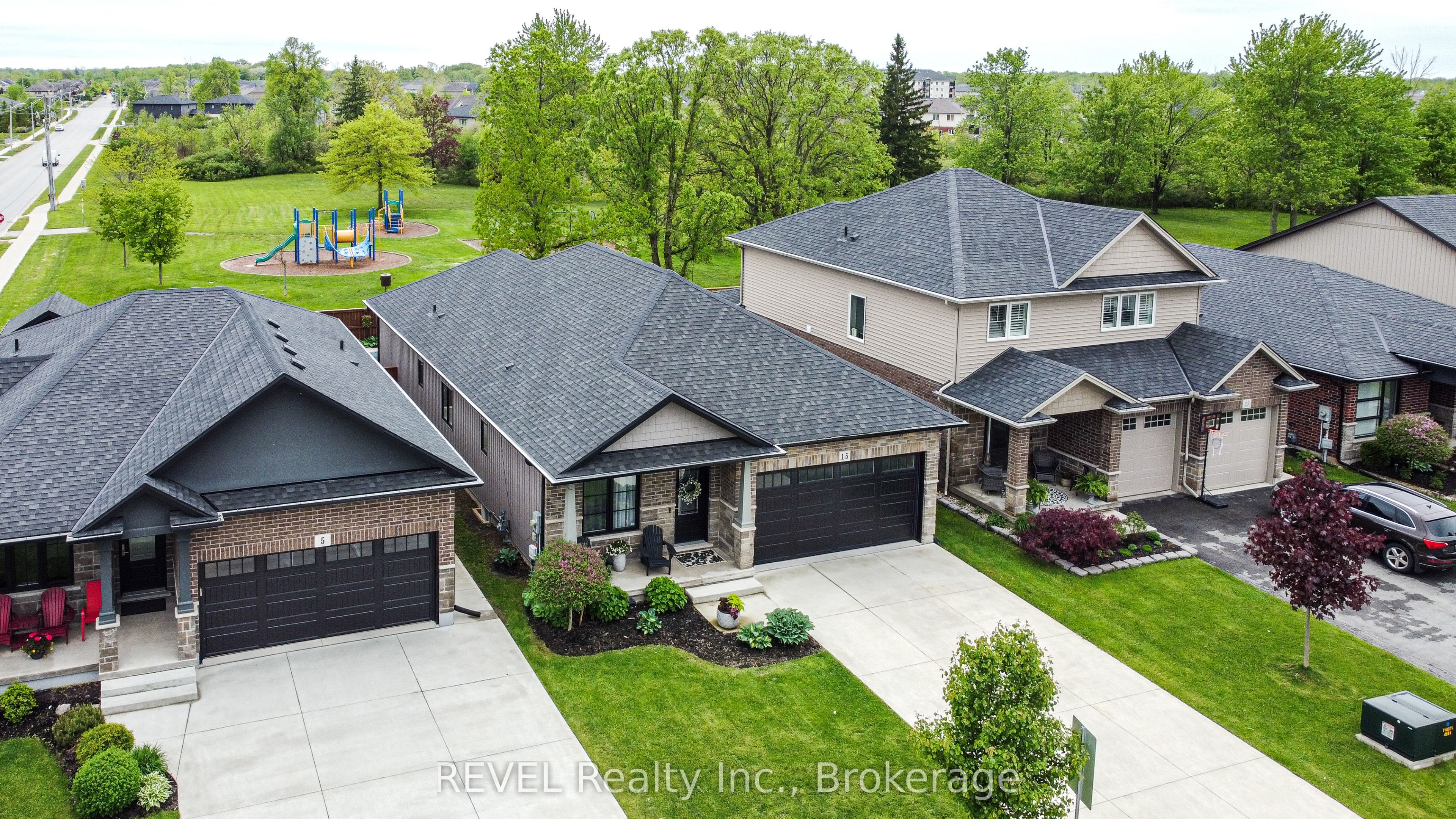 Additional image 3 of 15 Willowbrook Drive, Welland, ON, L3C 0G1