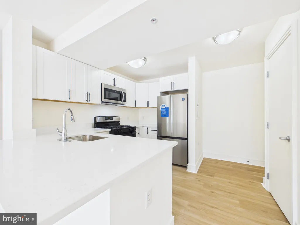 Additional image 13 of 800 4th Street SW Unit N701, Washington, DC 20024
