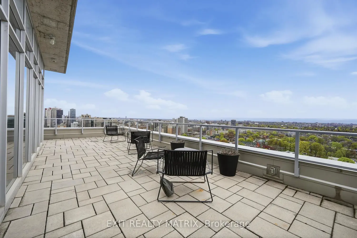 Additional image 18 of 255 Bay Street 513