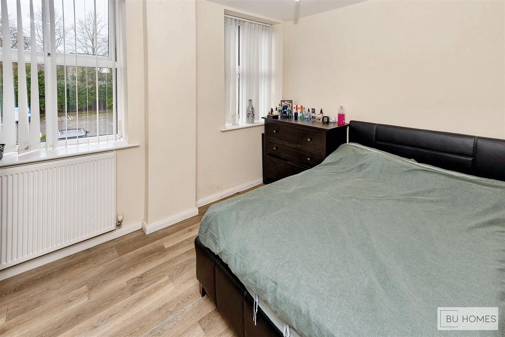Additional image 4 of 2 bed flat for saleWarwick Road, Solihull B92