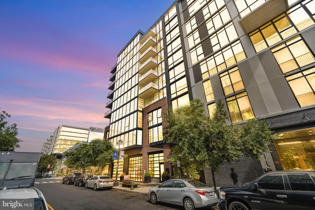 1300 4th Street SE #312, Washington, DC 20003