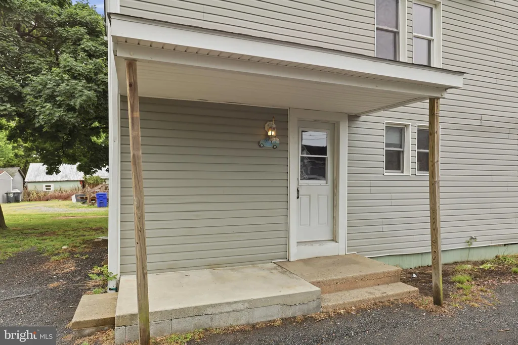 Additional image 5 of 16 W David Street, Frederica, DE 19946