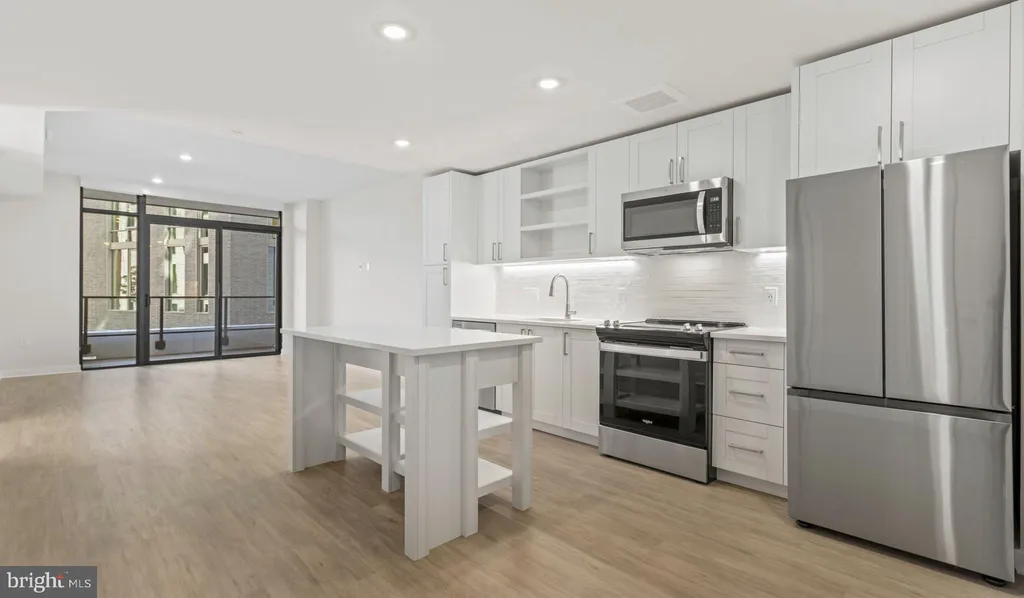 Additional image 27 of 4000 Wisconsin Avenue NW Unit 4K-345, Washington, DC 20016