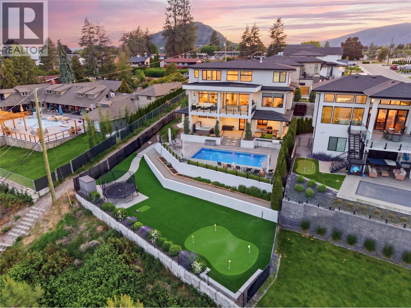 Additional image 3 of 695 Lake Court, West Kelowna, BC, V1Z0A3
