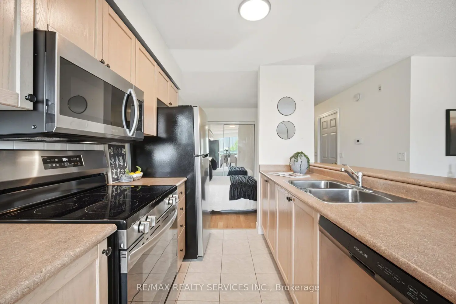 Additional image 6 of 25 Via Rosedale 116
