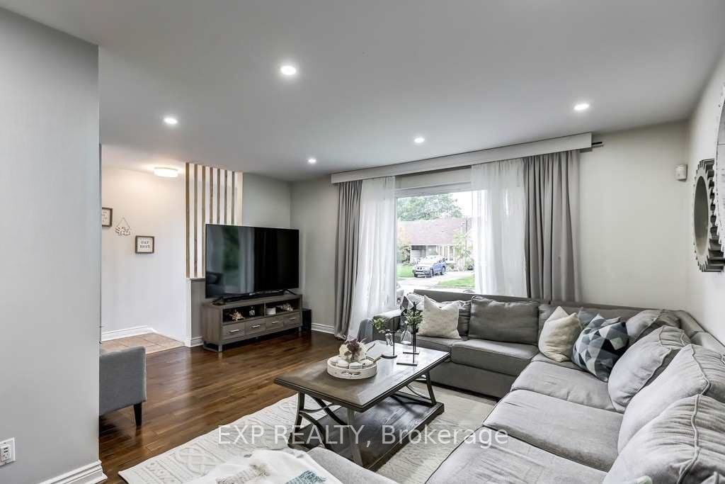 Additional image 6 of Upper-72 Billington Crescent, Toronto, ON, M3A 2G6