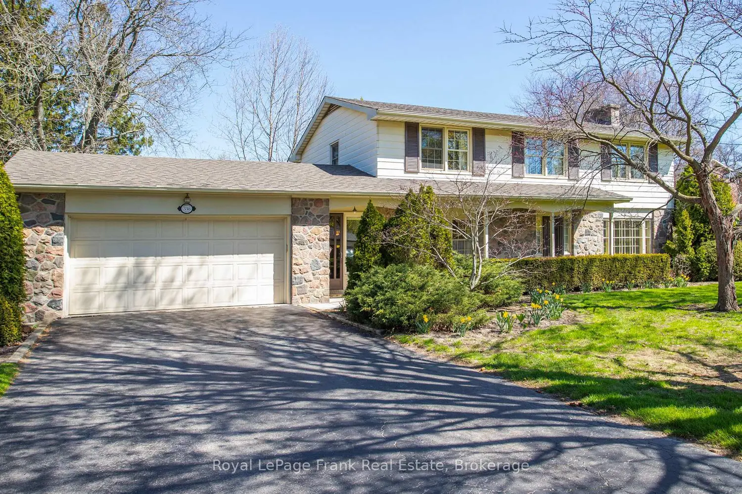 338 Lyndeview Drive