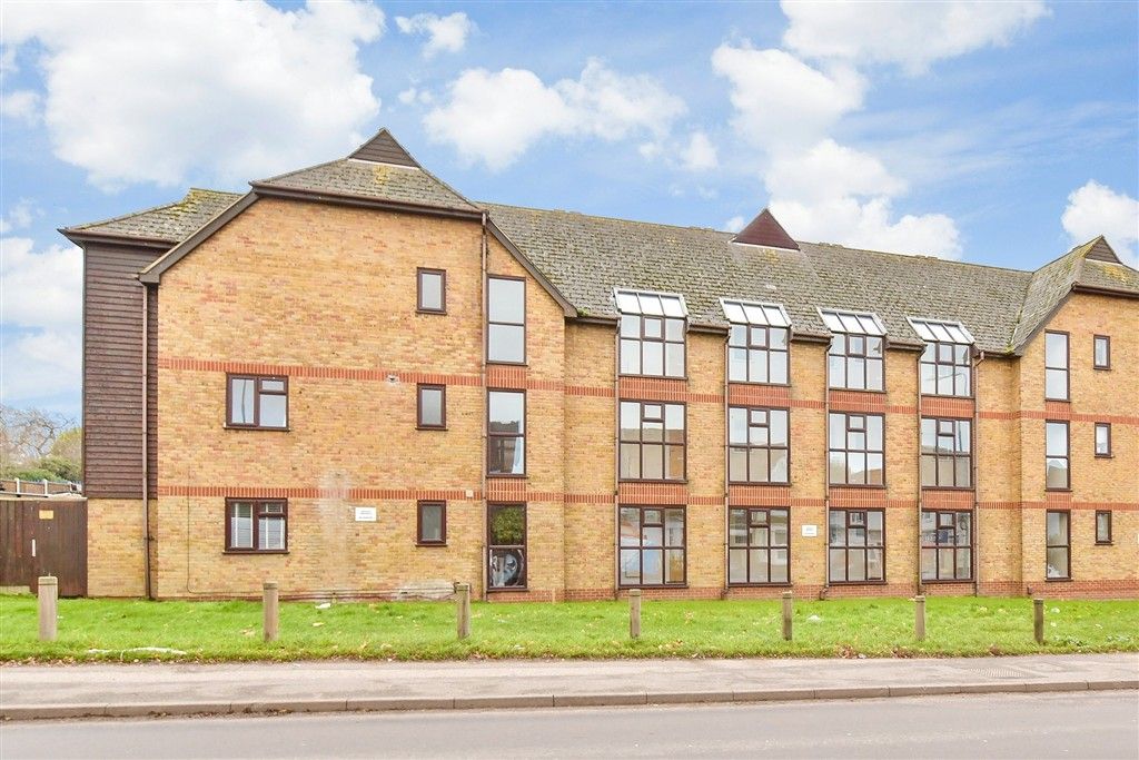 1 bed flat for saleCanterbury Road, Sittingbourne, Kent ME10