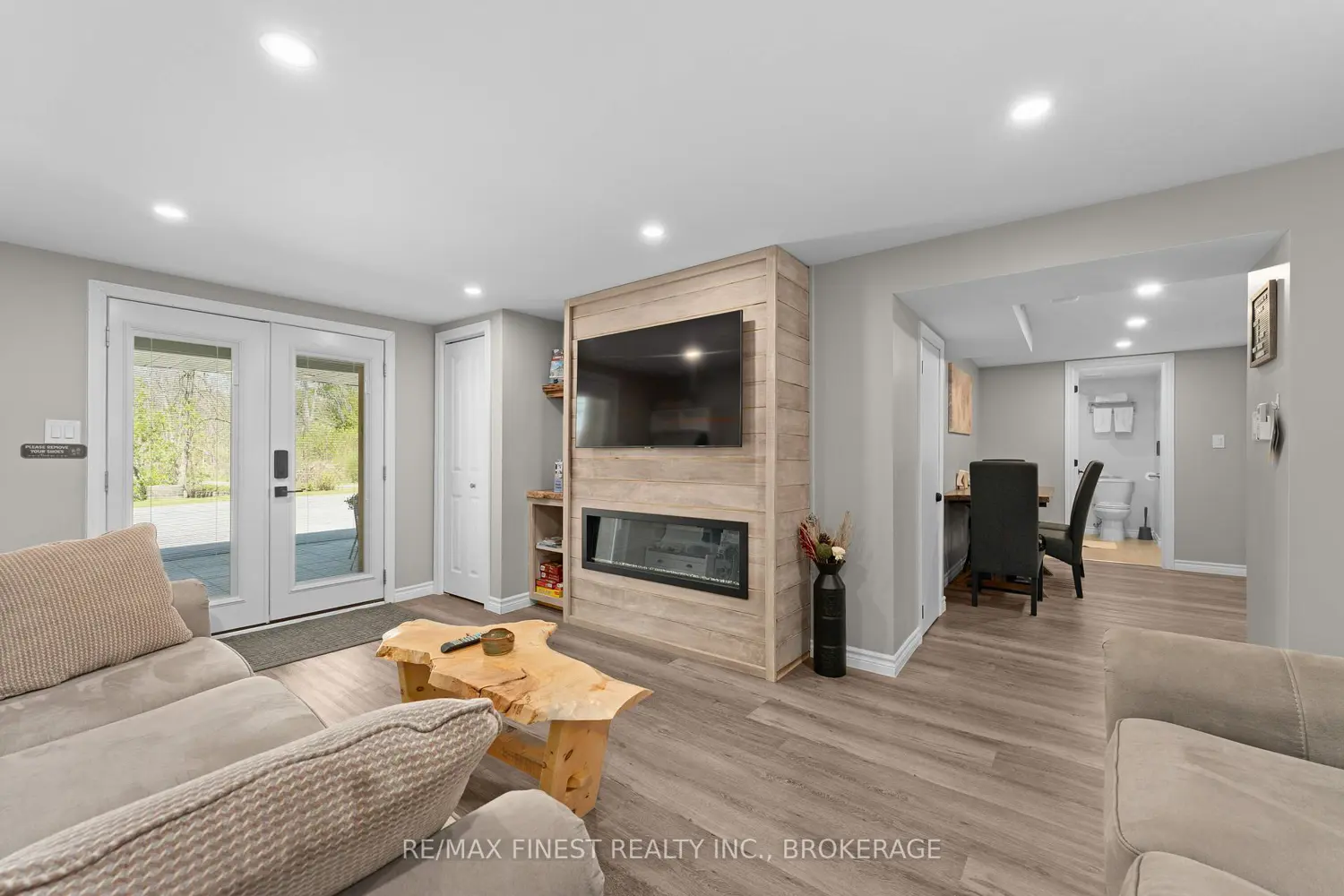 Additional image 13 of 401 Dundas Street