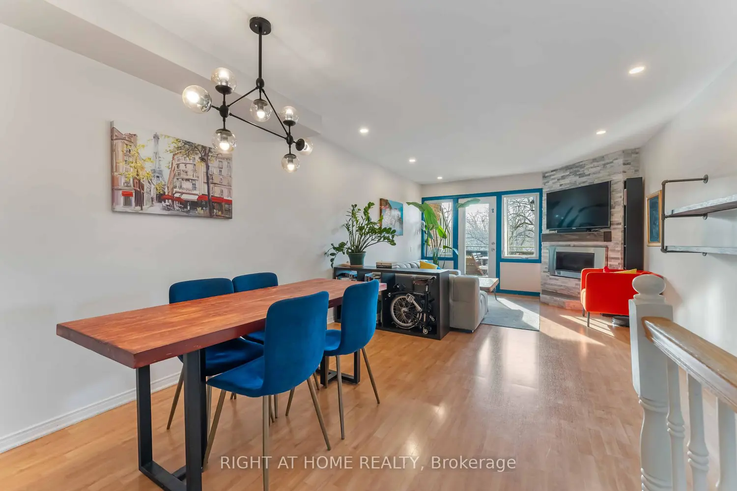 2 Columbus Avenue 6 photo 5