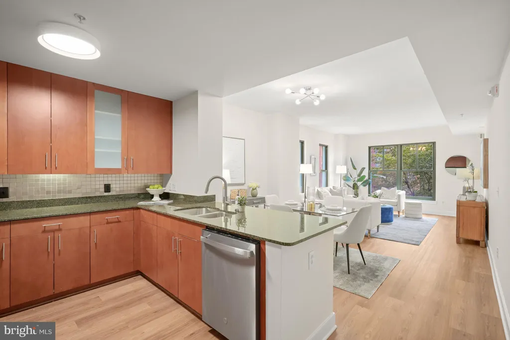 Additional image 6 of 910 M Street NW Unit 304, Washington, DC 20001