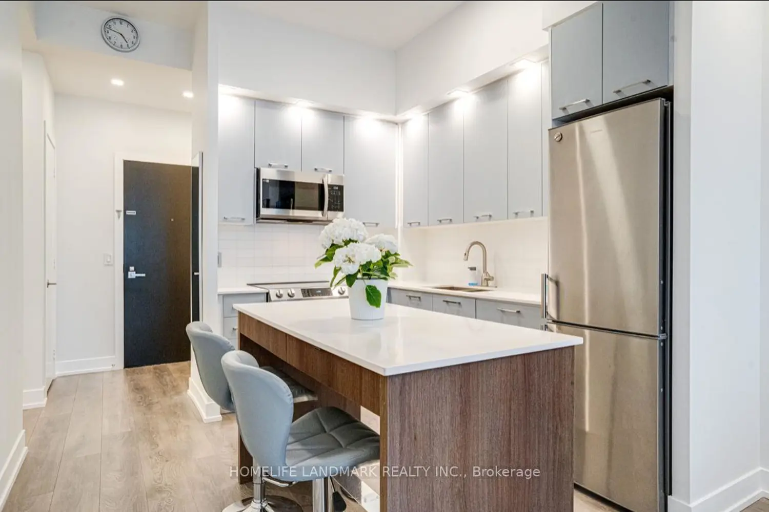 Additional image 10 of 9471 Yonge Street 745