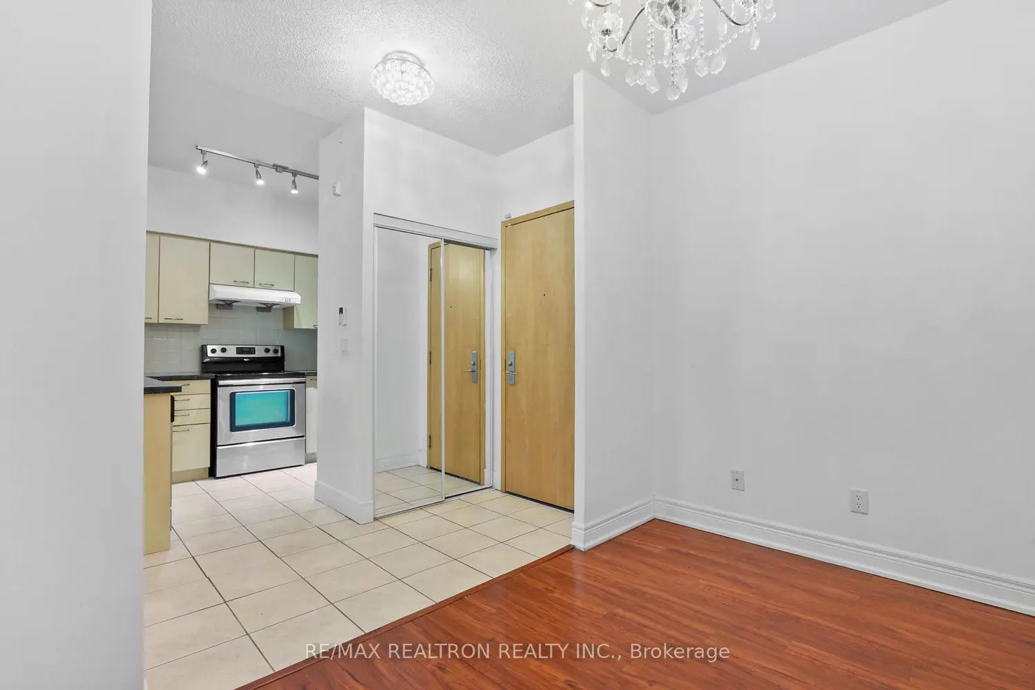 Additional image 10 of 48 Suncrest Boulevard 112
