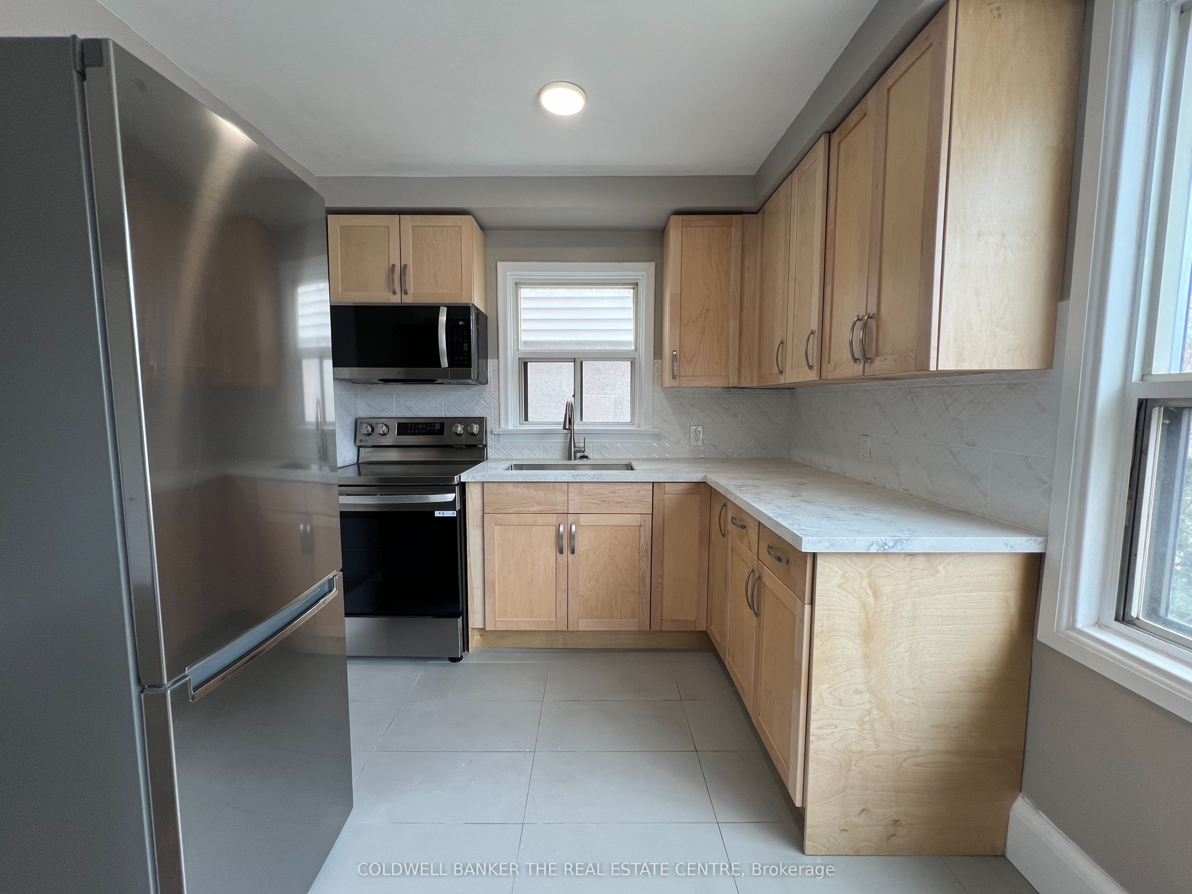 Additional image 3 of 7-108 Grandville Avenue, Toronto, ON, M6N 4V2