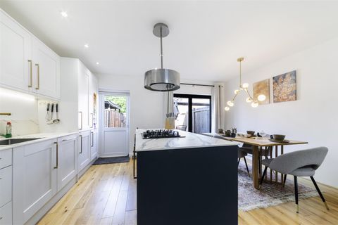 Grand Drive, London SW20