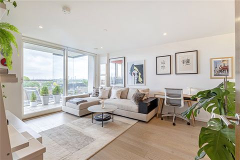 Upper Richmond Road, Putney, London SW15