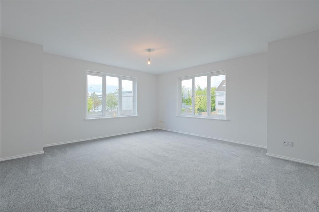 Additional image 2 of 2 bed flat for saleWest Wellhall Wynd, Hamilton ML3