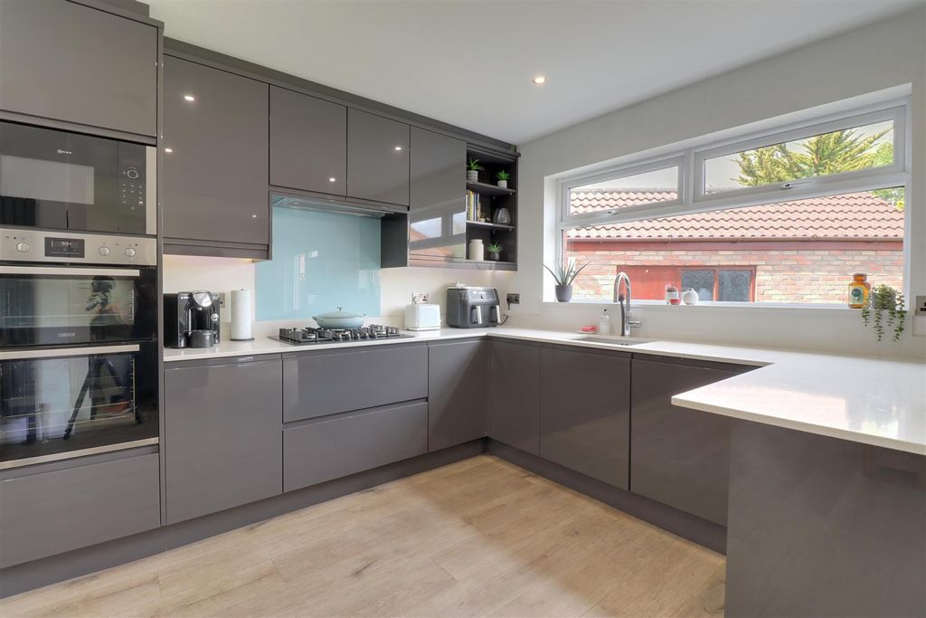 Additional image 4 of 3 bed semi-detached house for sale27 Regency Park, Newtownards BT23