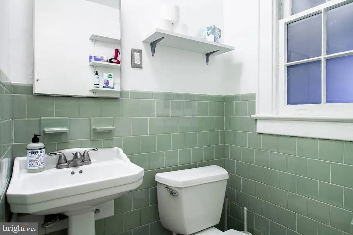 Additional image 39 of 565 23rd Place NE, Washington, DC 20002