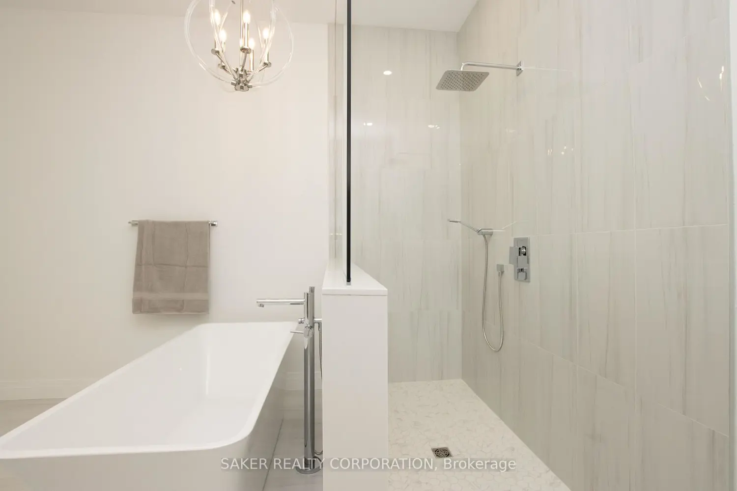 Additional image 11 of 495 Oakridge Drive 11