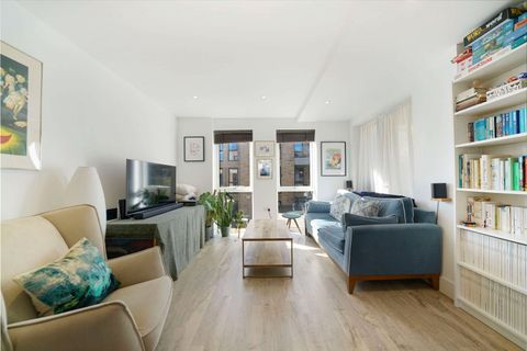 Kempton Mews, East Ham, London E6