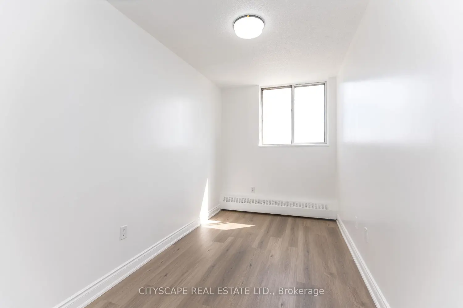 940 Caledonia Road 1005 photo 3
