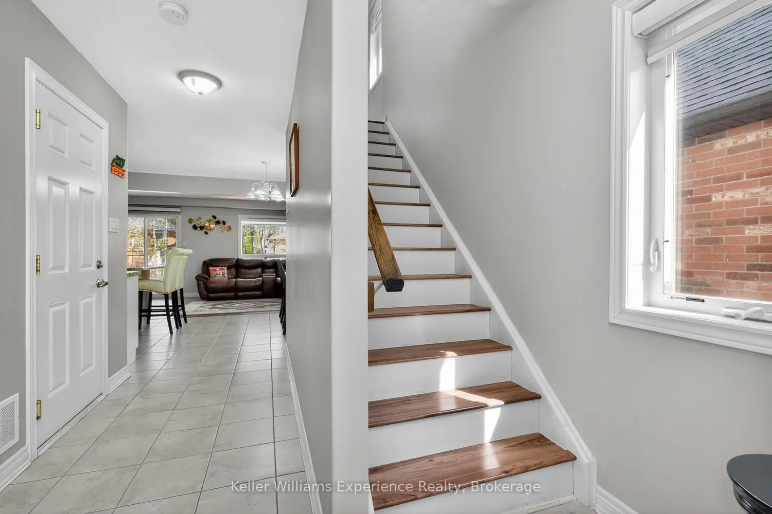 Additional image 10 of 992 Cook Drive