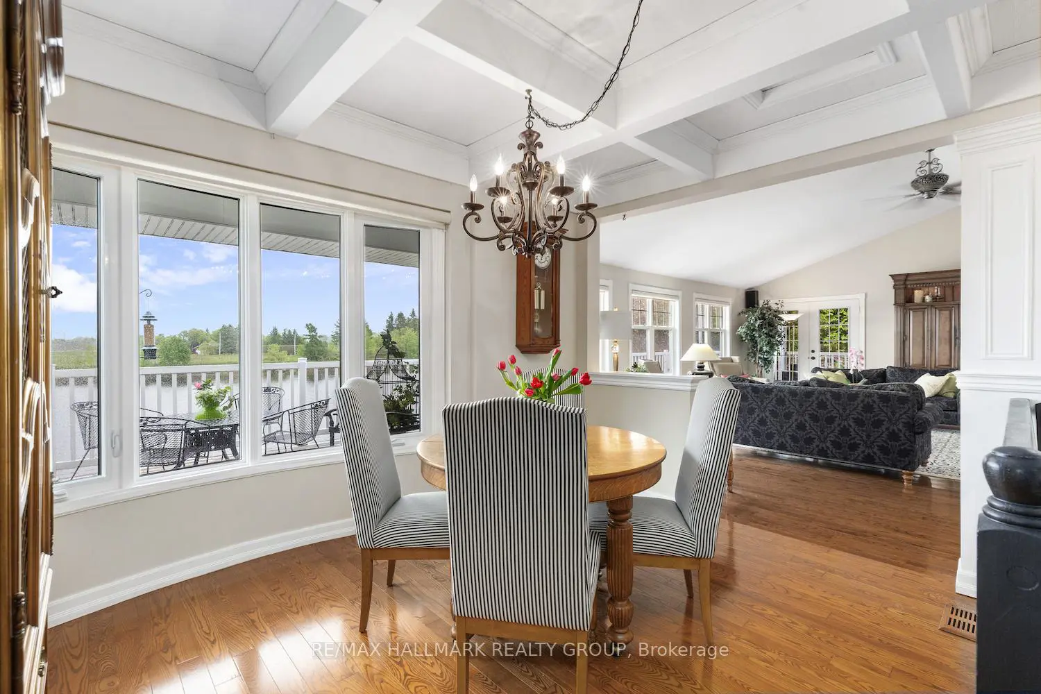 1 Rideau Glen Drive photo 2