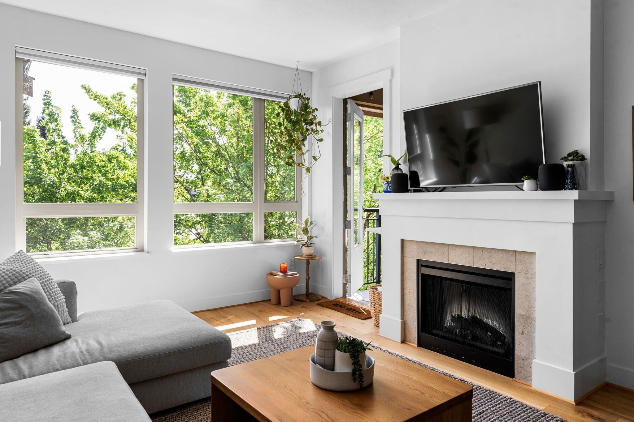 Additional image 3 of 412-2601 Whiteley Court, North Vancouver, BC, V7J 2R7