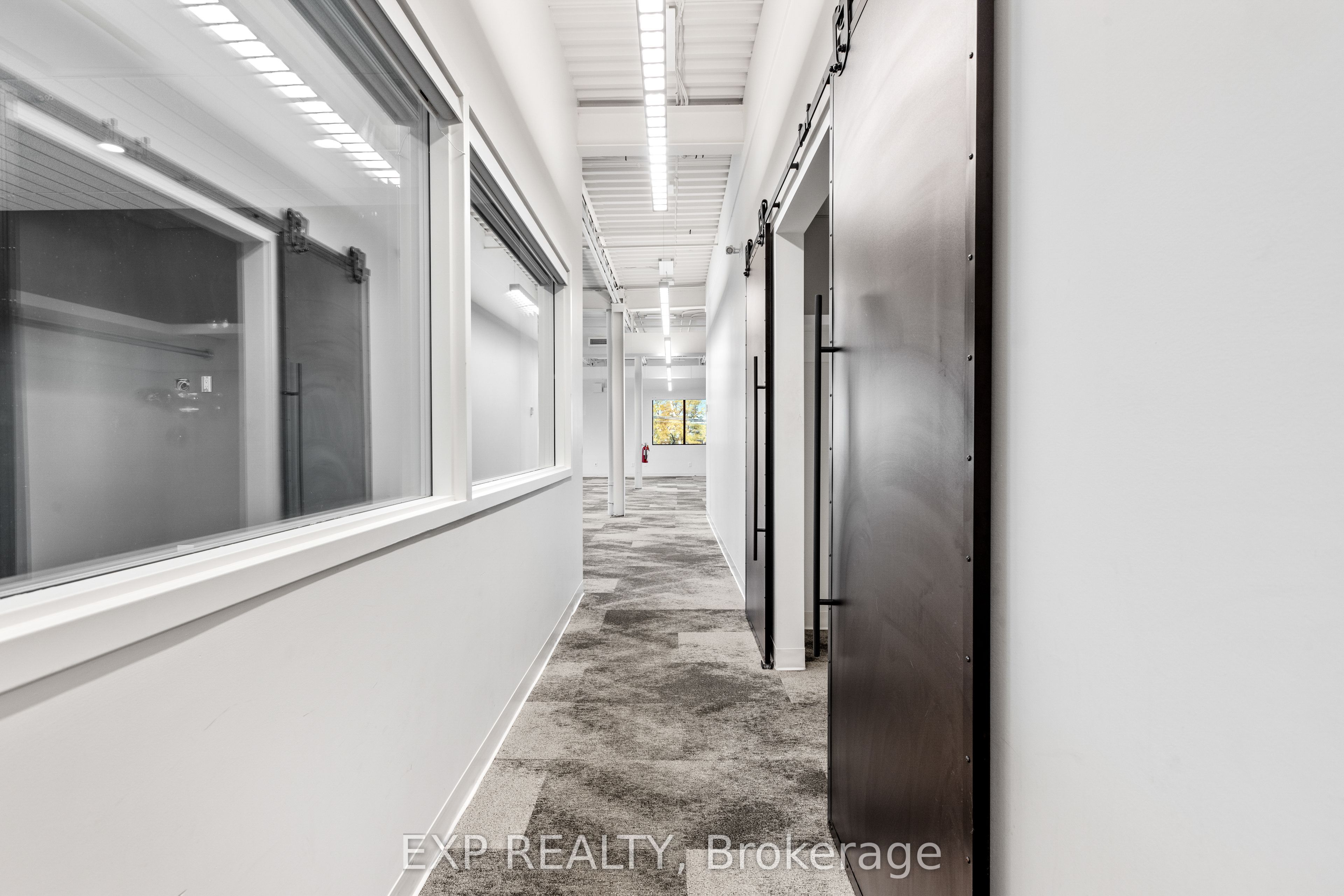 Additional image 5 of 202-1600 Laperriere Avenue, Ottawa, ON, K1Z 8P5