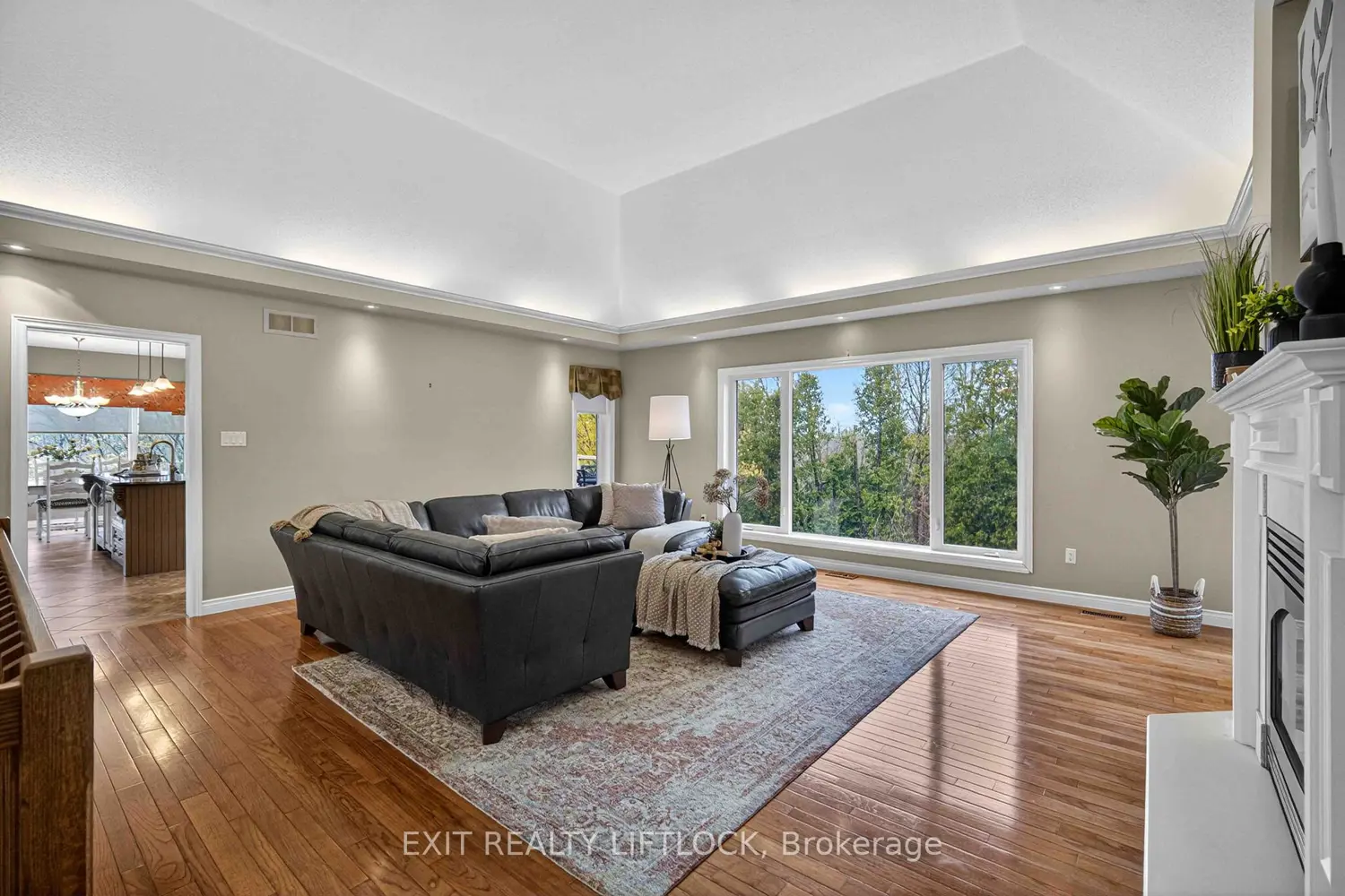 Additional image 4 of 2045 Campbell Avenue