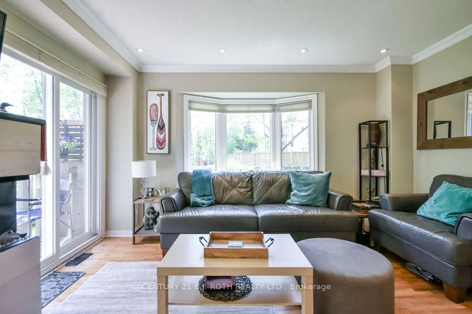 Additional image 4 of 492 Laclie Street 10