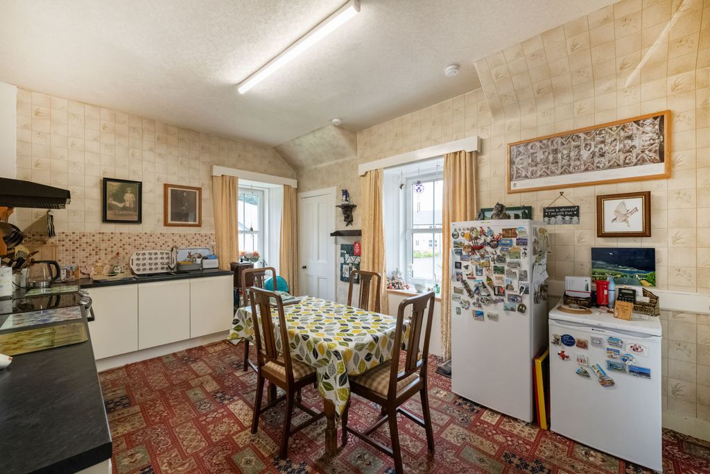 Additional image 9 of 3 bed flat for saleLyon Road, Killin FK21