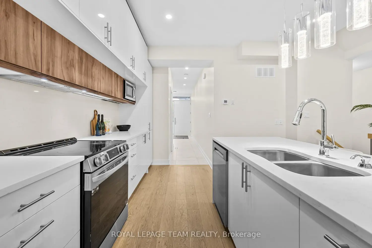 Additional image 5 of 498 Wentworth Avenue