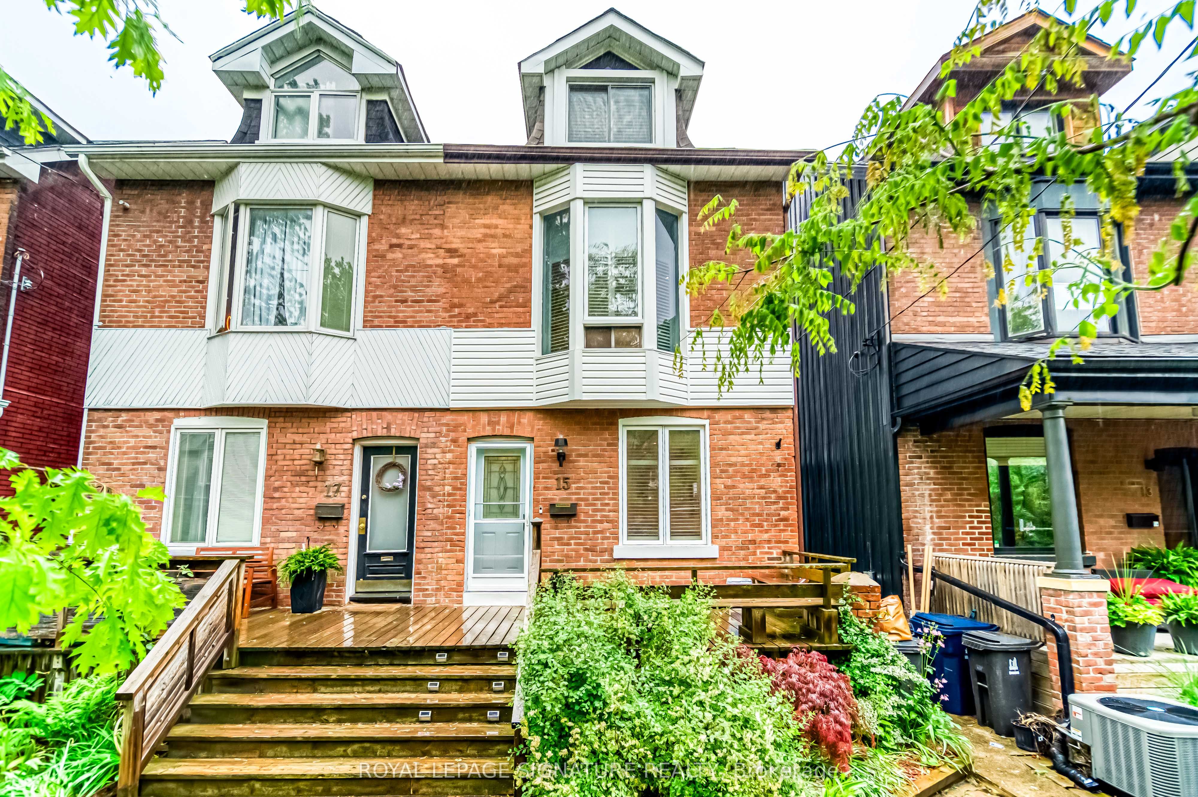 15 Galt Avenue, Toronto, ON, M4M 2Z2