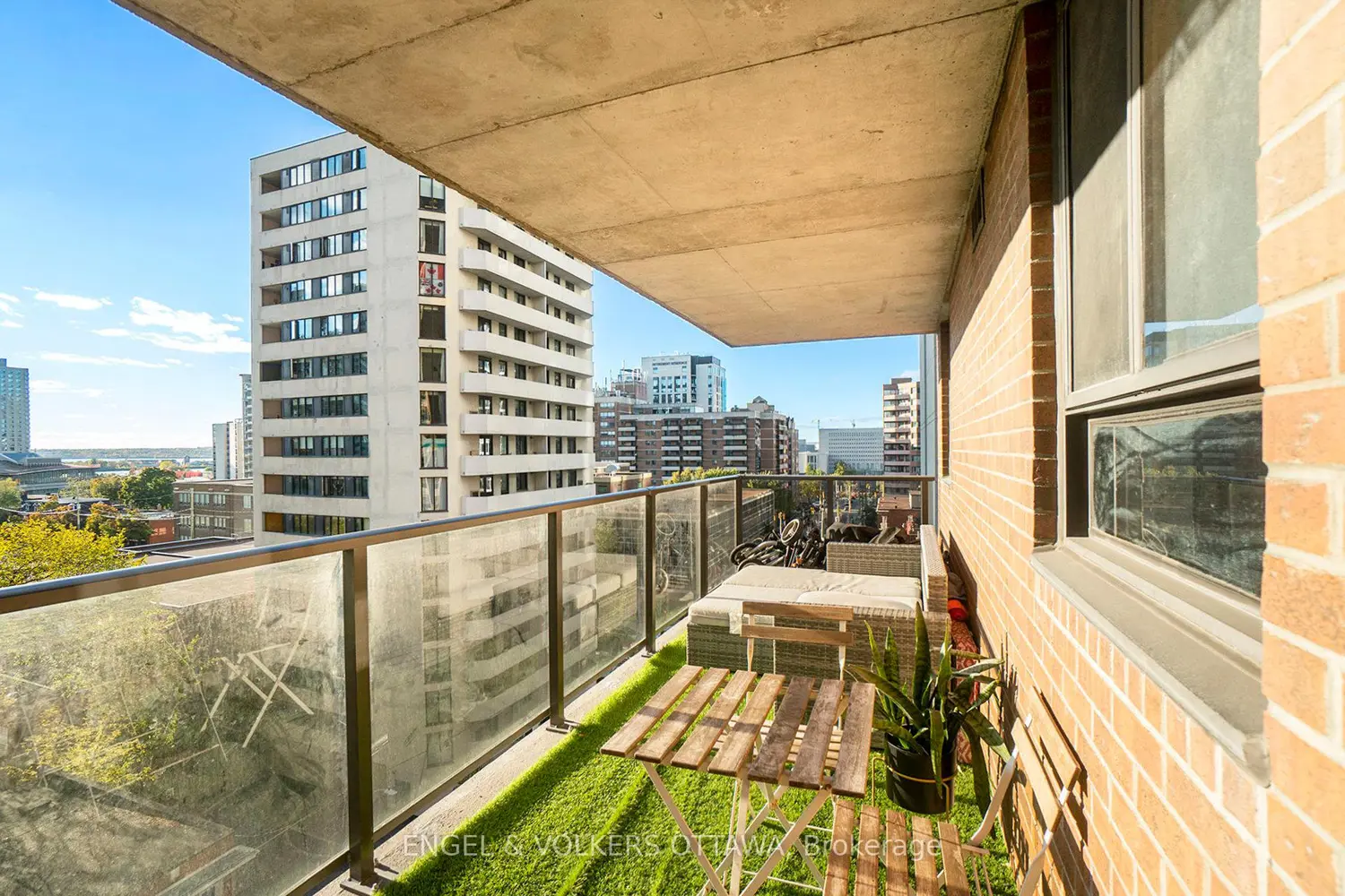 Additional image 20 of 475 Laurier Avenue 907
