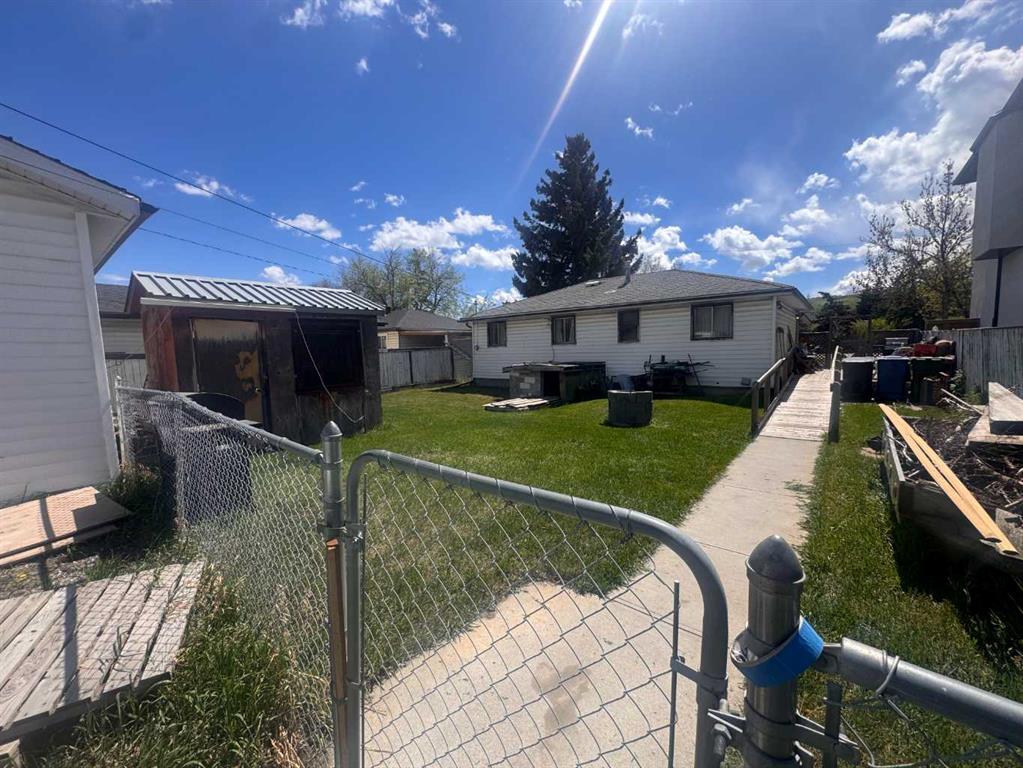 Additional image 3 of 8132 Bowness Road NW, Calgary, AB, t3b0h6