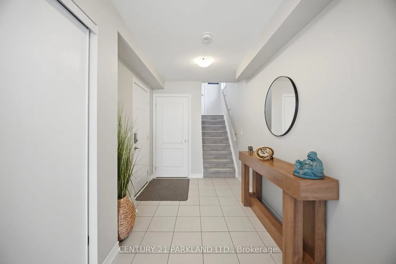 18 Wimshaw Lane photo 4