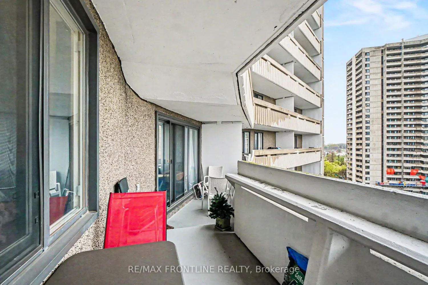 Additional image 12 of 1081 Ambleside Drive 1009