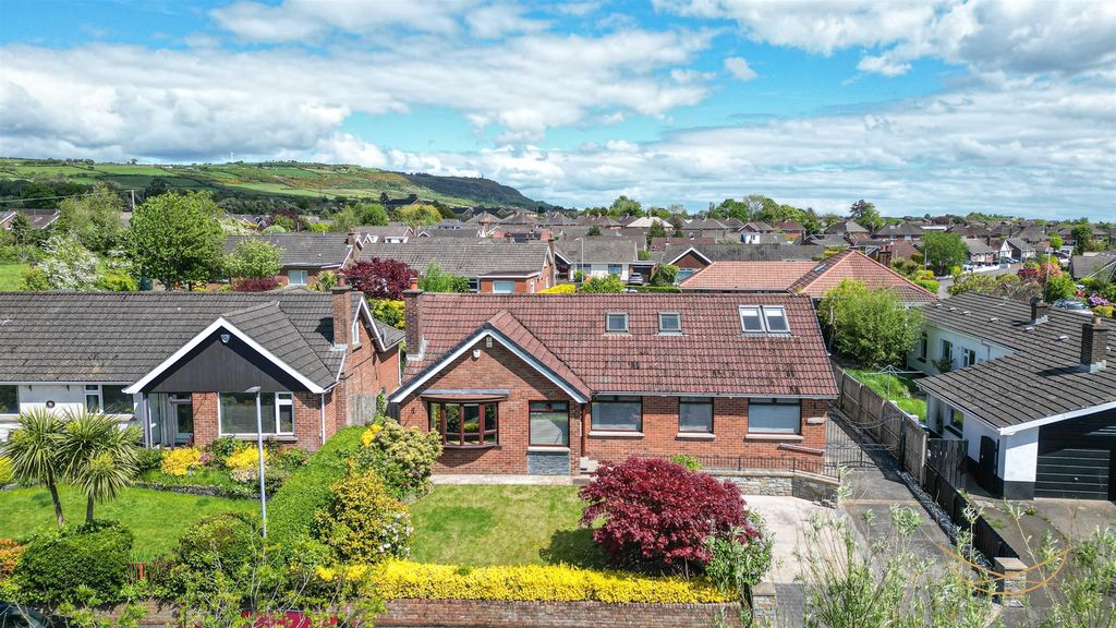 5 bed detached bungalow for saleHawthorne Road, Newtownabbey BT37