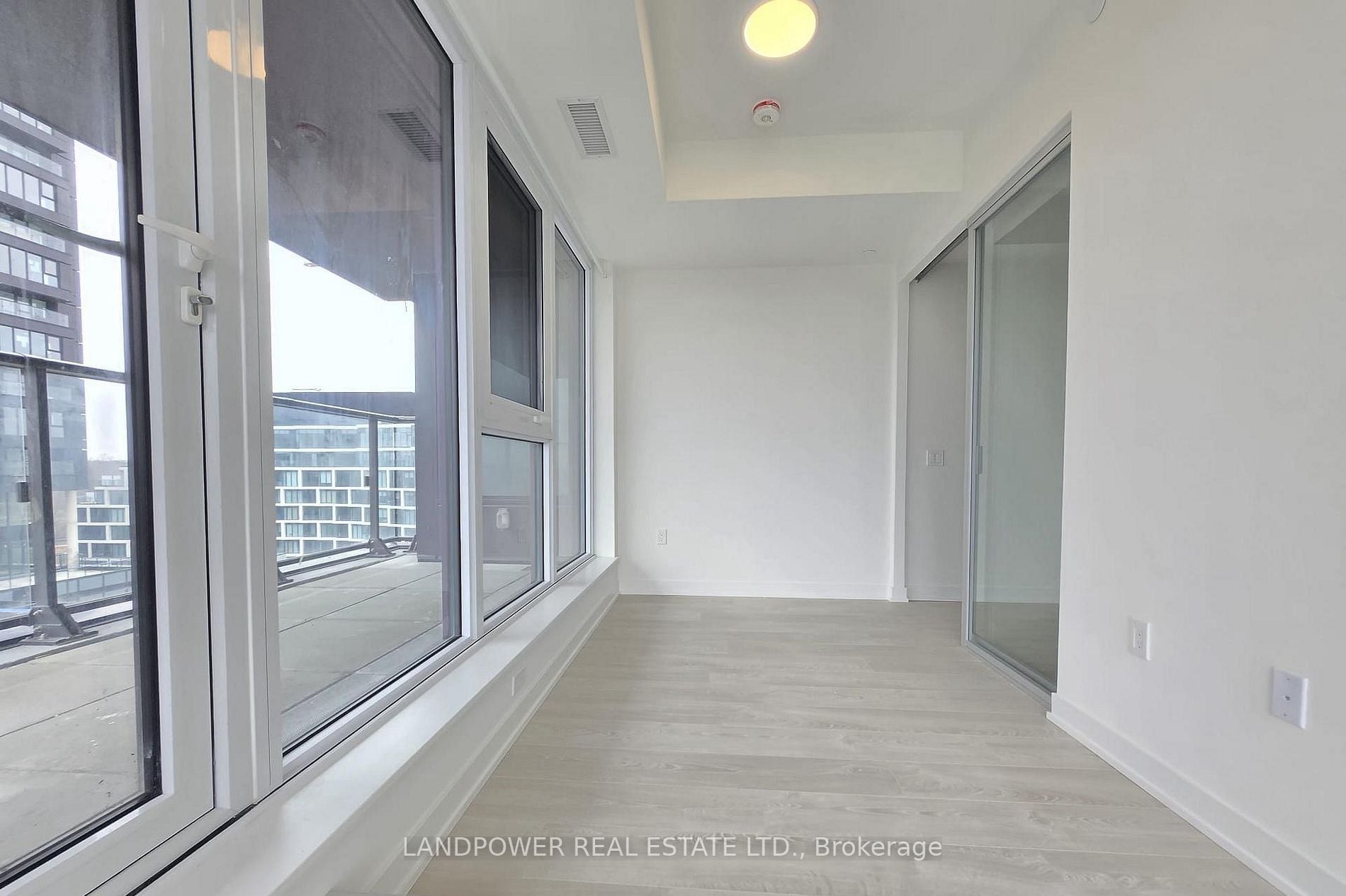 Additional image 4 of 611-5 Quarrington Lane, Toronto, ON, M3C 0S5