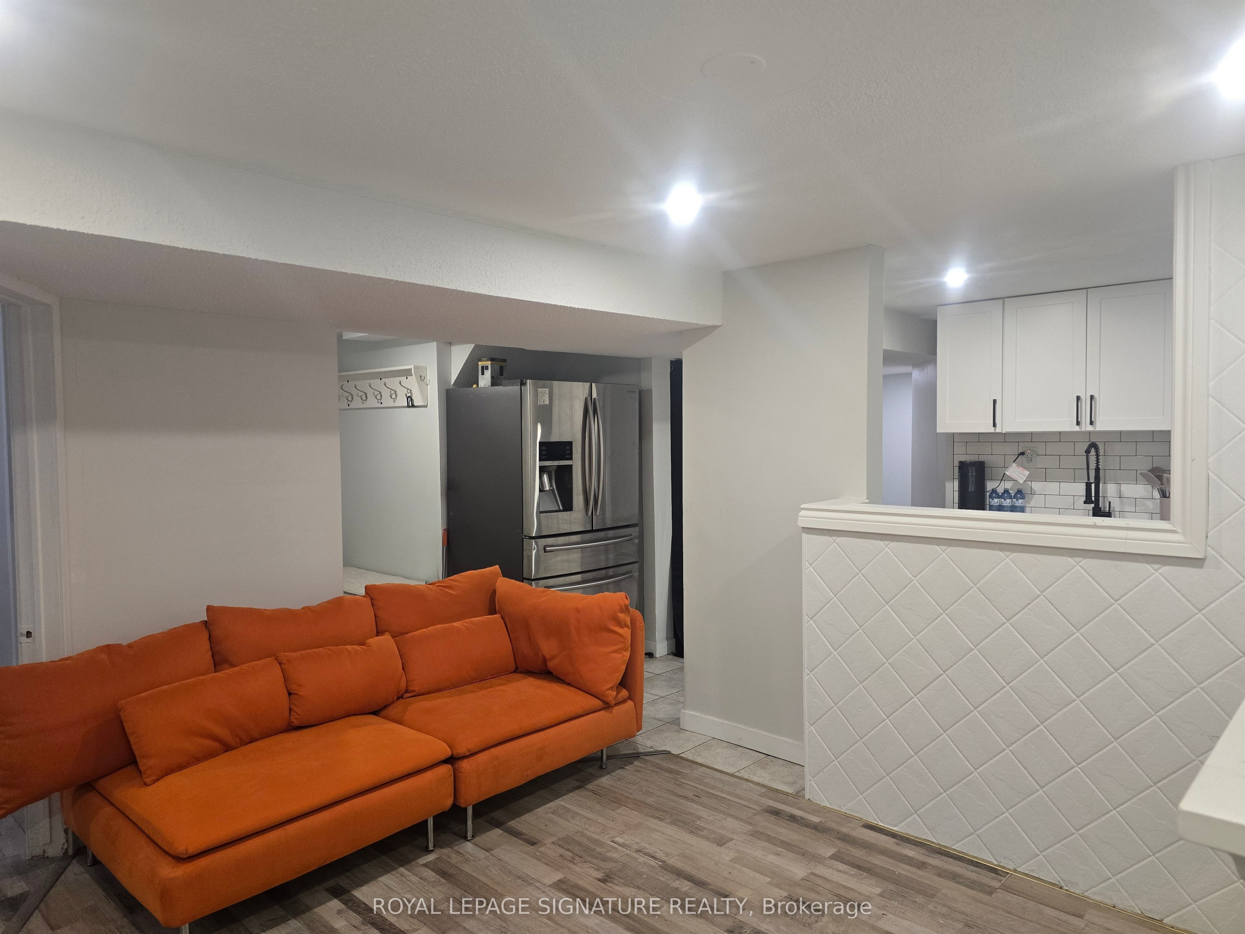 Additional image 4 of Lower-211 Glen Hill Drive, Whitby, ON, L1N 7J5