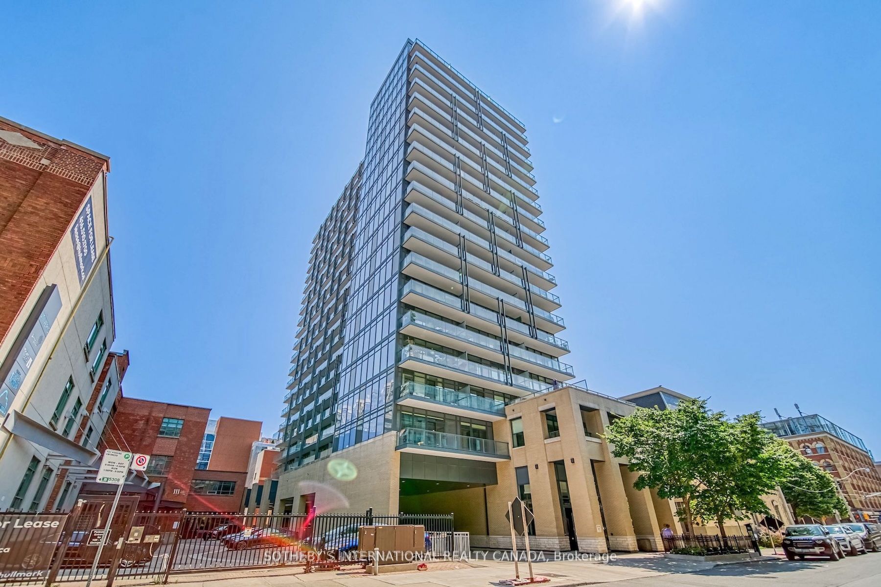 706-105 George Street, Toronto, ON, M5A 0L4