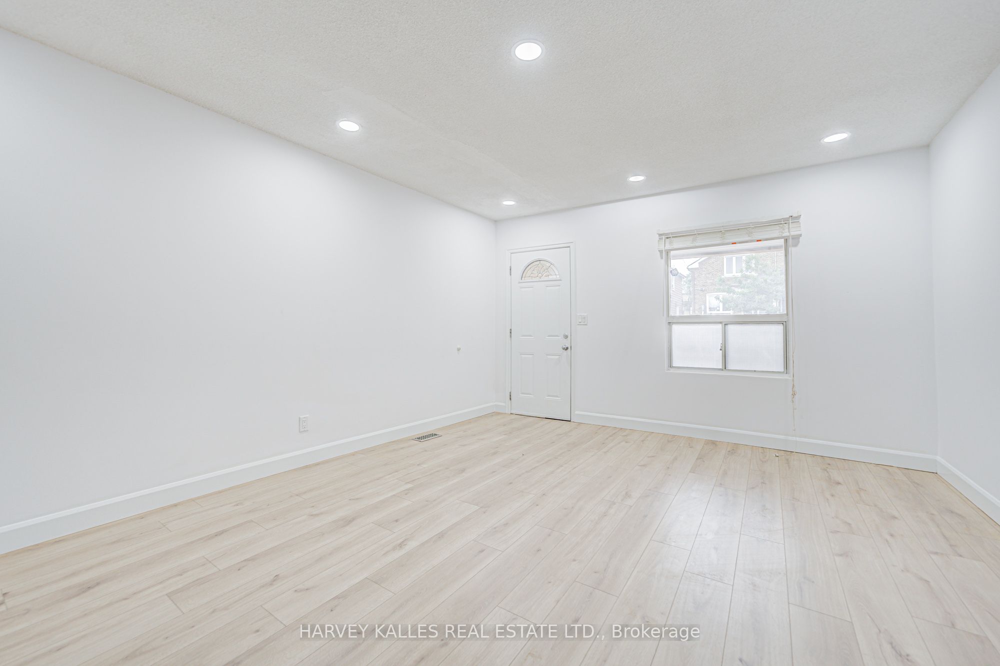 Additional image 5 of Lower-184 Cedric Avenue, Toronto, ON, M6C 3X8