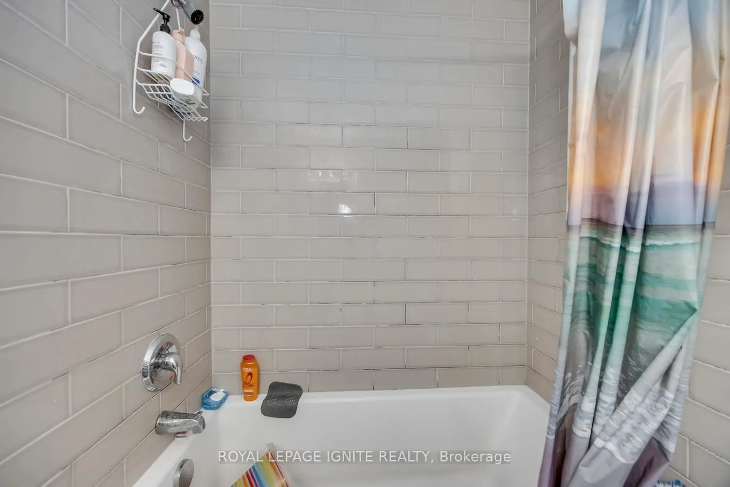 Additional image 13 of 7086 Fairmeadow Crescent