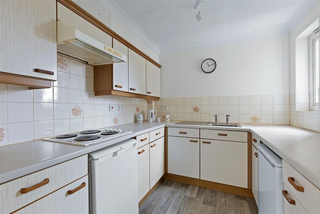 Additional image 4 of 1 bed flat for saleCarnegie Court, 17 Springs Lane, Ilkley LS29