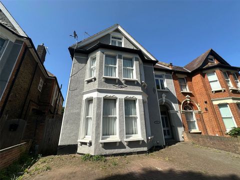 Canadian Avenue, London SE6