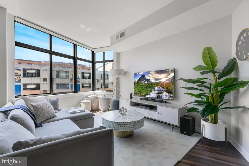 Additional image 7 of 460 New York Avenue NW Unit 607, Washington, DC 20001