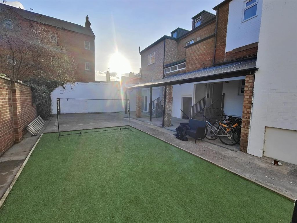 Additional image 7 of 10 bed flat for saleBaxter Gate, Loughborough LE11
