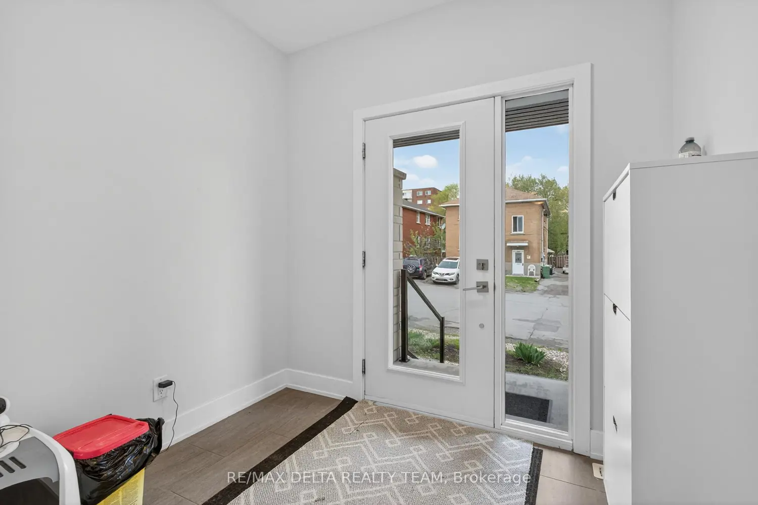 1400 Mayview Avenue photo 5